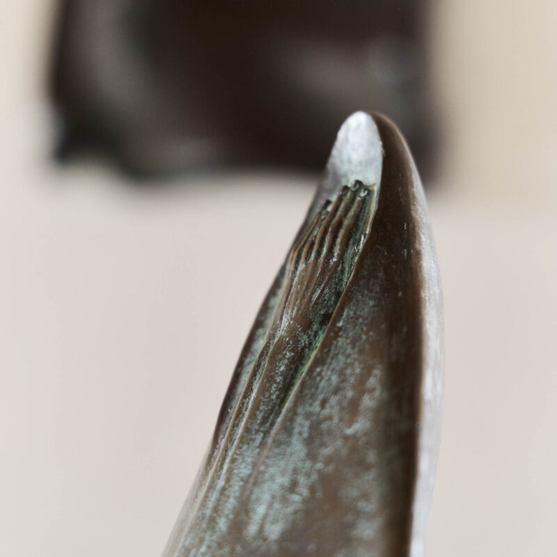 Eugeniusz Sawczyn – Pożegnanie, rzeźba | Fundacja Sztuka Obecna – Art rental