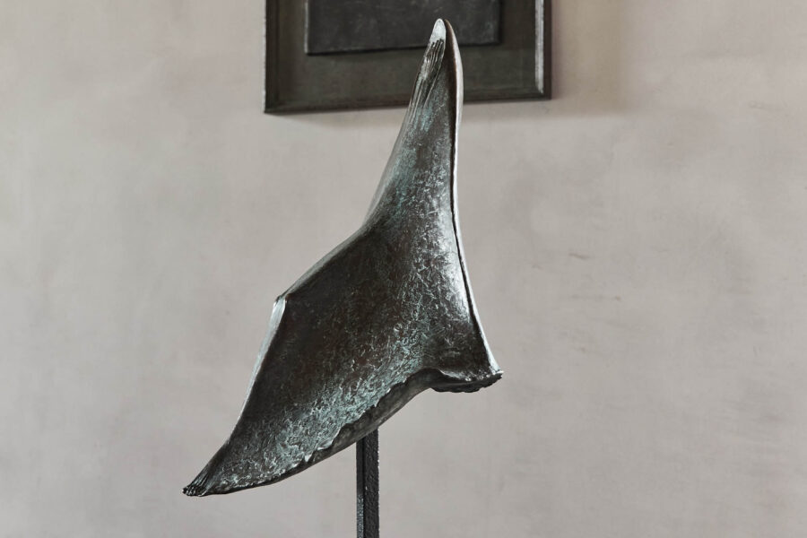 Eugeniusz Sawczyn – Pożegnanie, rzeźba | Fundacja Sztuka Obecna – Art rental